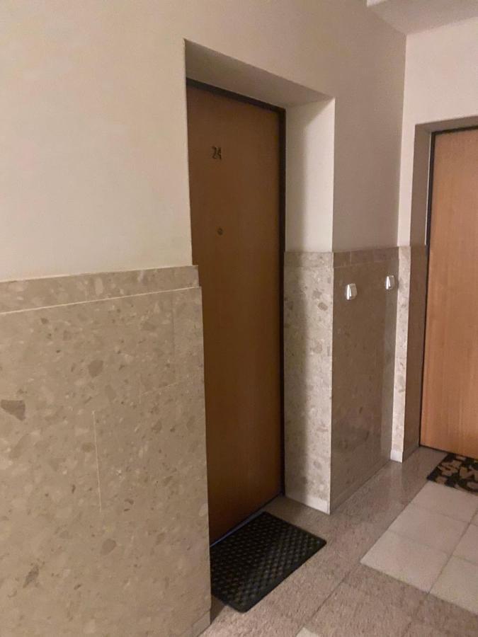 Komfortowy Apartament Na Florianskiej, Park Praski, Dw Wilenski,W Odleglosci Spaceru Od Starego Miasta, Milo Widziec Gosci Ze Zwierzetami Varsavia Esterno foto